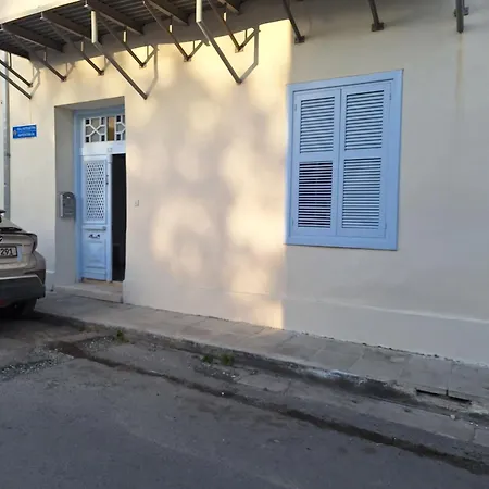 Pavlos Place - Blue Haven Holiday home *